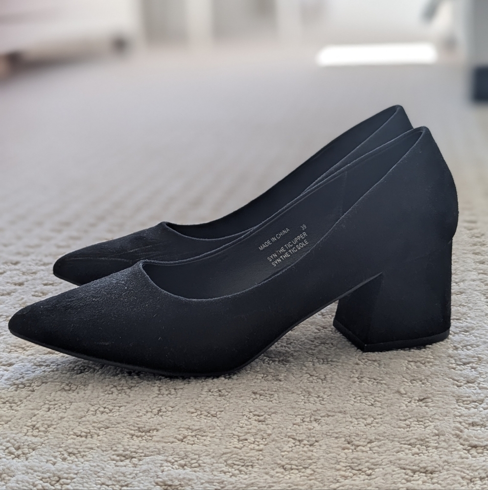 Steve Madden Black Pointed Toe Heels